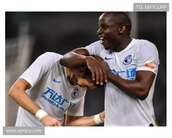 尼科帕斯双响巴图里纳传射科莫大胜